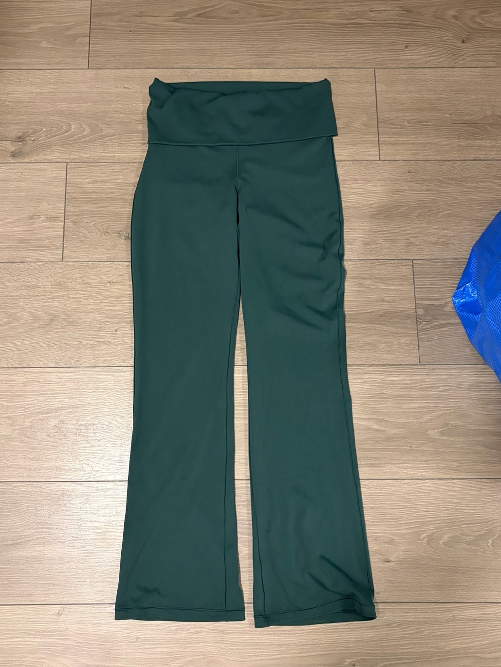 GAP Fold-Over Waist Flare Leggings